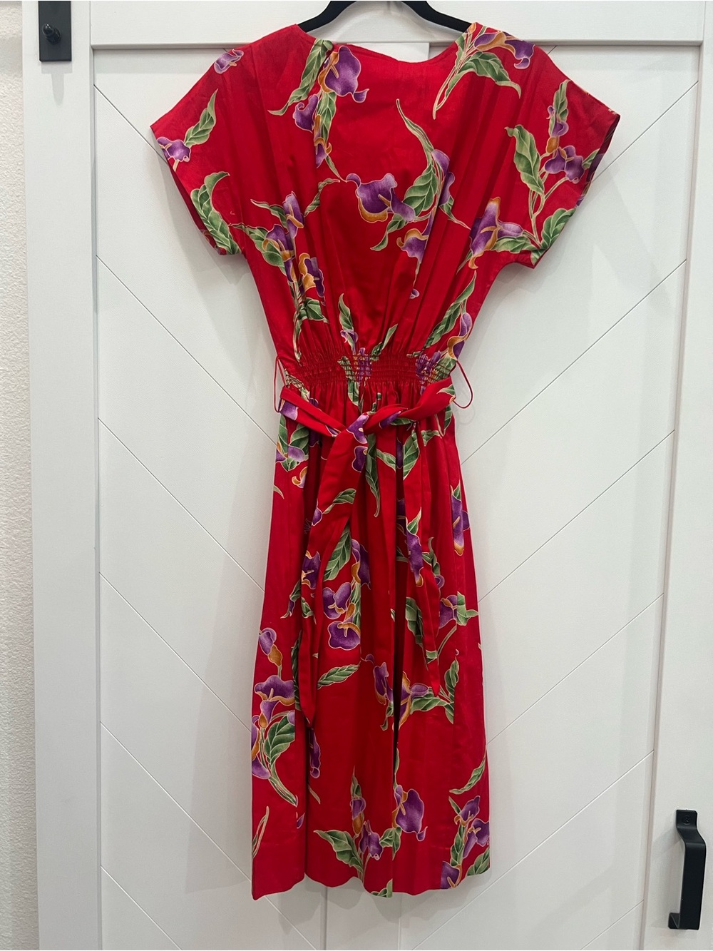 Vintage Hilo Hattie 1970’s-80’s Red Floral Midi Dress w/ Purple & Green Accents